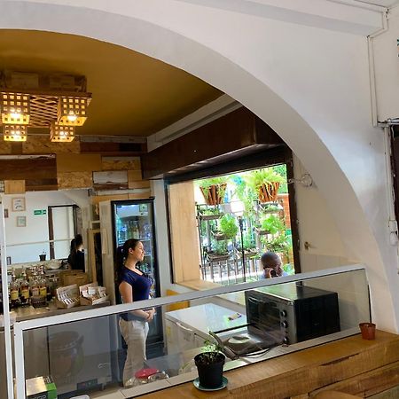 Hostel Adn Algo De Nosotros - Malaika Medellín Exteriér fotografie