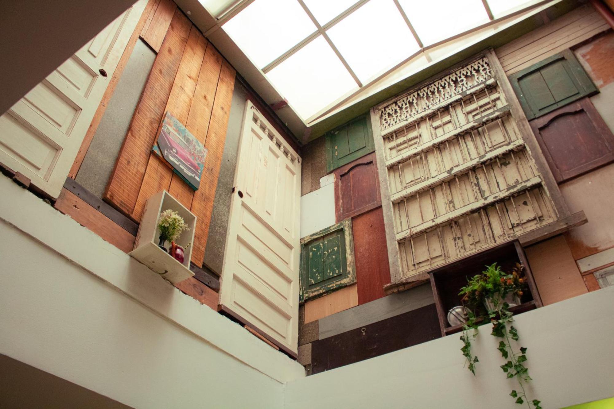 Hostel Adn Algo De Nosotros - Malaika Medellín Exteriér fotografie