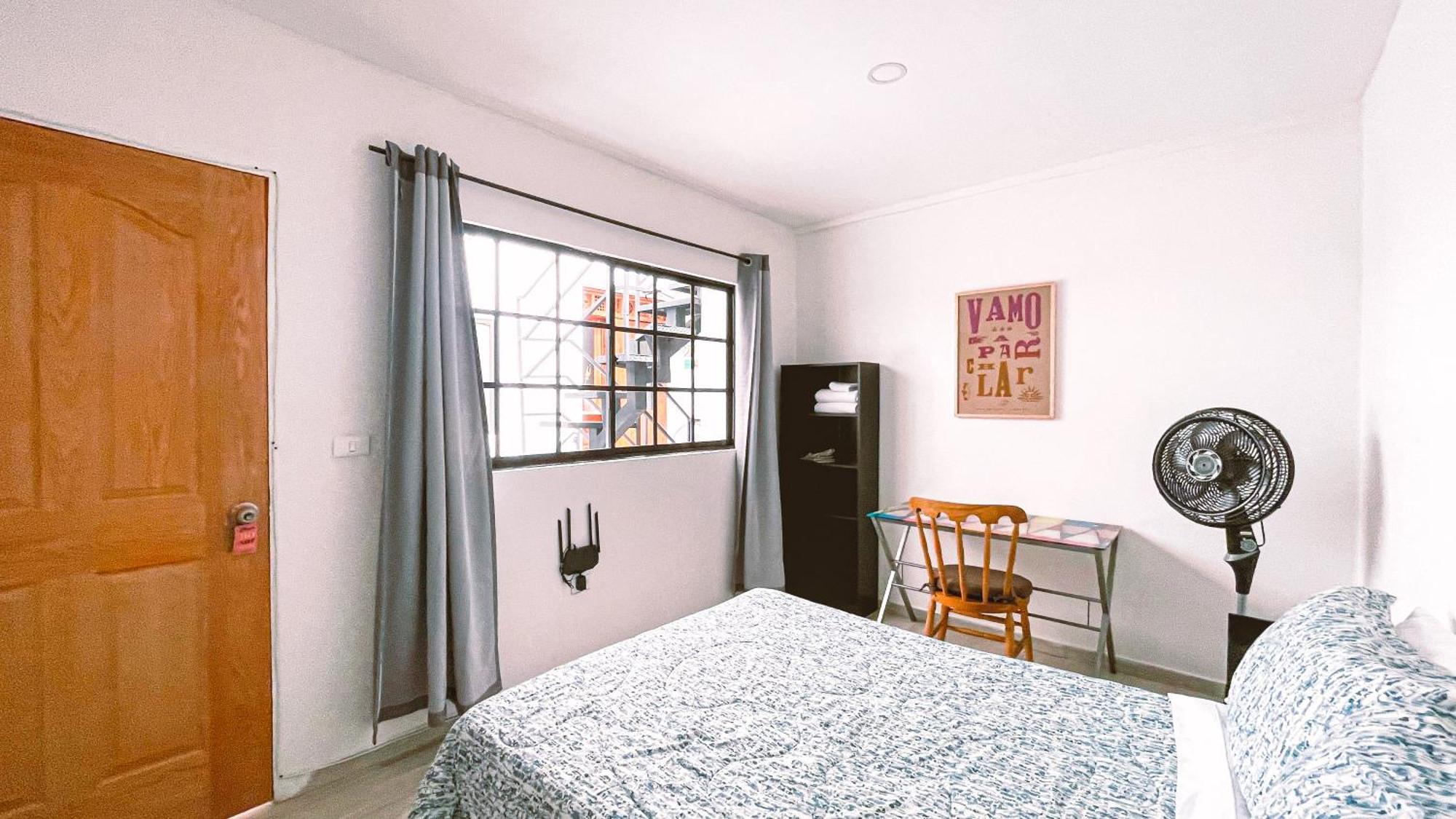 Hostel Adn Algo De Nosotros - Malaika Medellín Exteriér fotografie