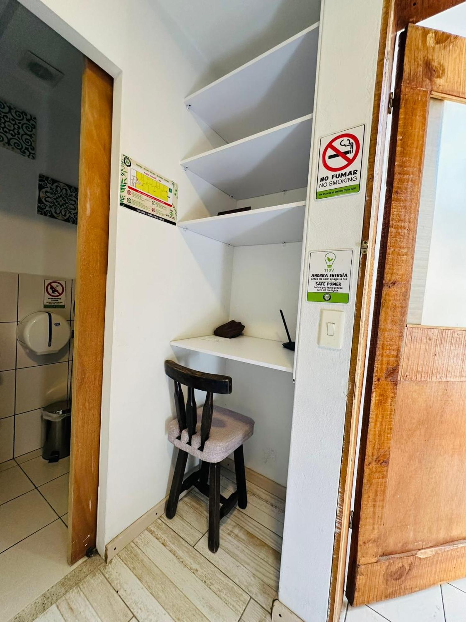 Hostel Adn Algo De Nosotros - Malaika Medellín Exteriér fotografie
